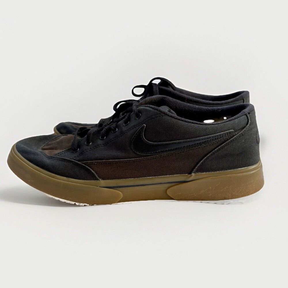 Nike Men’s GTS 16 Nubuck Low-Top Sneakers – Black/Brown Gum (Size 9 US)